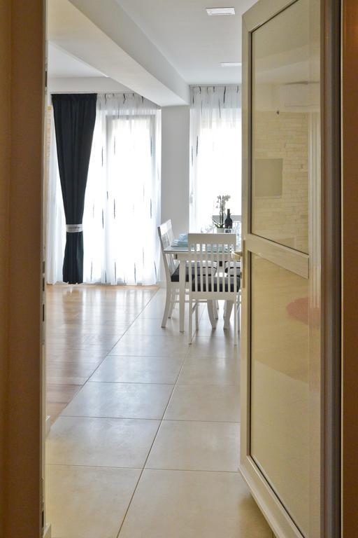 Apartment Domalu Old Town Задар Екстер'єр фото